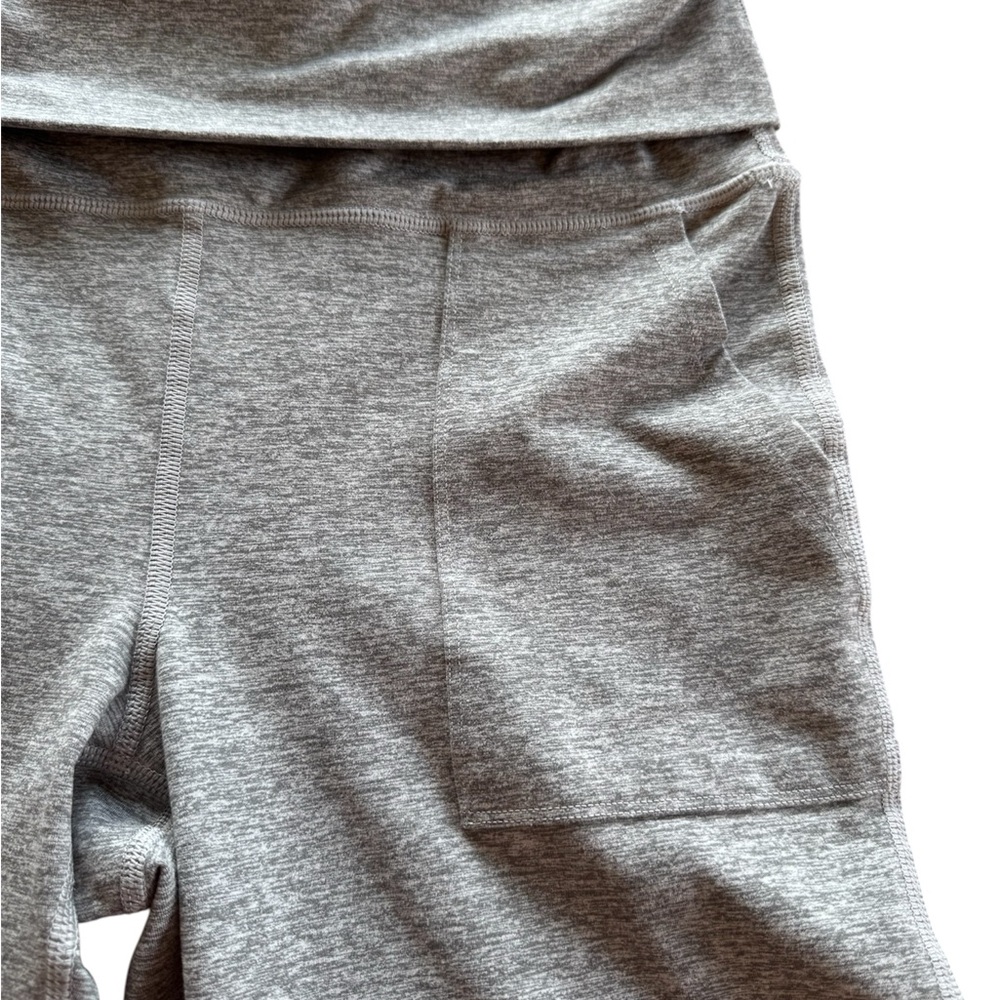 Offline by Aerie The Hugger Fold-over Flare Hi-Rise Pant Size L - Picture 5 of 9